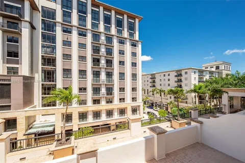 4100 Salzedo St # 515, Coral Gables FL 33146