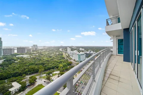 60 SW 13th St # 2600, Miami FL 33130