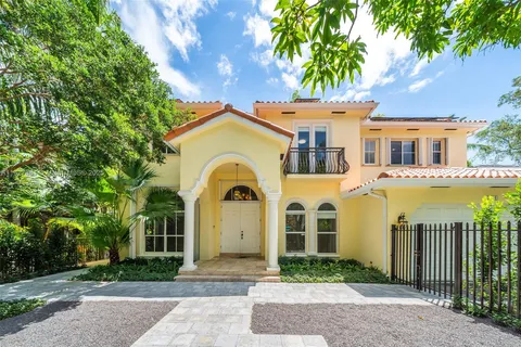 3211 Morris Ln, Miami FL 33133