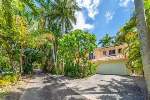 3211 Morris Ln, Miami FL 33133