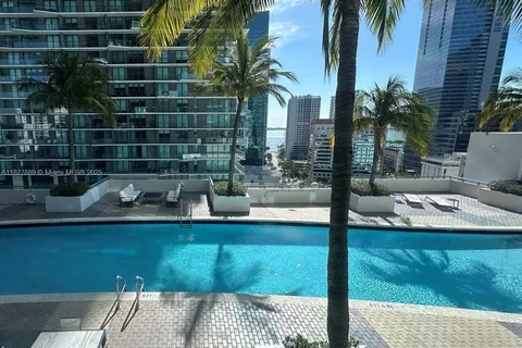 60 SW 13th St # 2824, Miami FL 33130