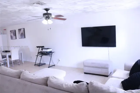 3370 Beau Rivage Dr, Pompano Beach FL 33064