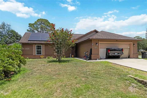 817 Helm Ave NW, Palm Bay FL 32907