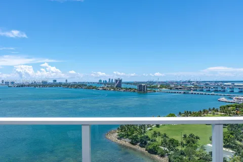 2020 N Bayshore Dr # 2005, Miami FL 33137