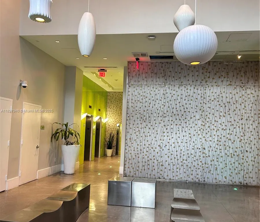 133 NE 2nd Ave # 815, Miami FL 33132