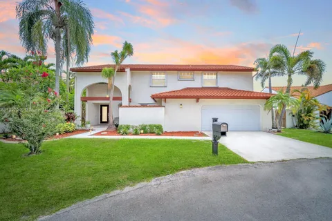 2880 Albatross Dr, Cooper City FL 33026