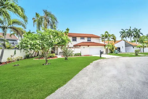 2880 Albatross Dr, Cooper City FL 33026