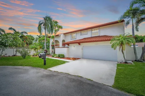 2880 Albatross Dr, Cooper City FL 33026