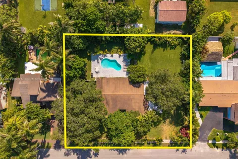 14400 NE 4th Ave, Miami FL 33161
