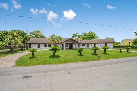 24750 SW 122nd Ave, Homestead FL 33032