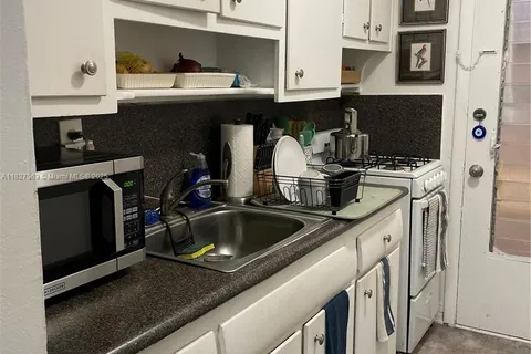 7311 Gary Ave # 28, Miami Beach FL 33141