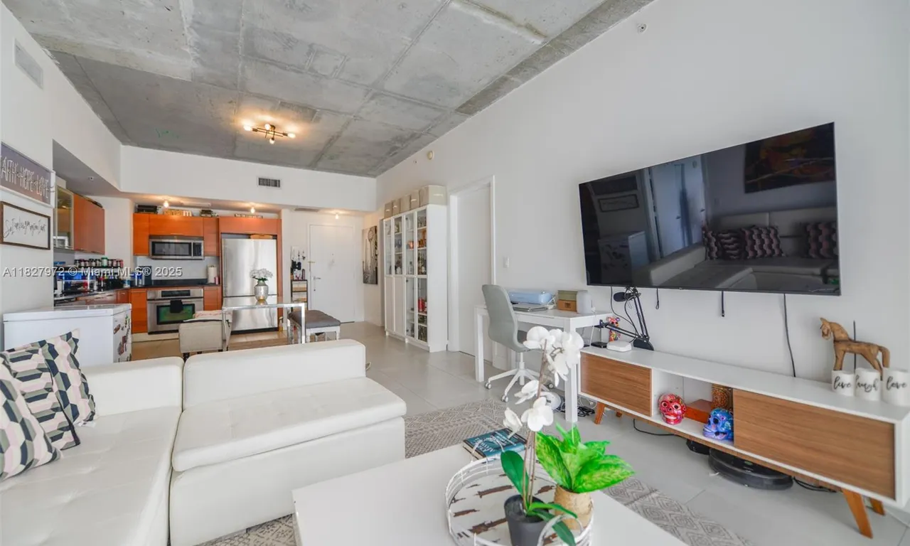 3470 E Coast Ave # H1608, Miami FL 33137