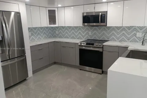 14328 SW 98th Ter, Miami FL 33186