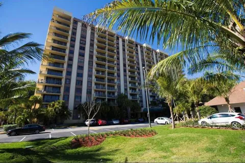 1470 NE 123rd St # A404, North Miami FL 33161