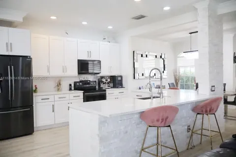 8879 Chestnut Ridge Way, Boynton Beach FL 33473