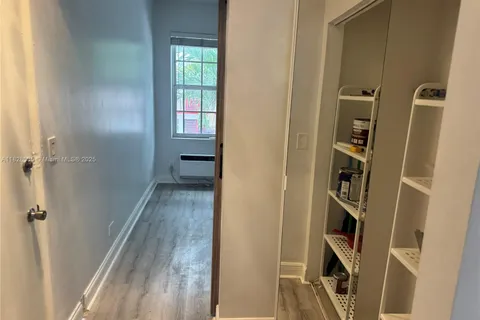 637 12th St # 6, Miami Beach FL 33139