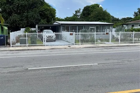 16430 NW 22nd Ave, Miami Gardens FL 33054