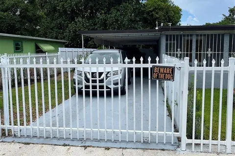 16430 NW 22nd Ave, Miami Gardens FL 33054