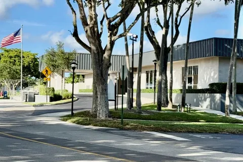 402 Capri I # I, Delray Beach FL 33484