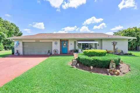 7306 NW 95th Way, Tamarac FL 33321