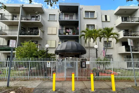 3181 SW 13 St # 401, Miami FL 33145