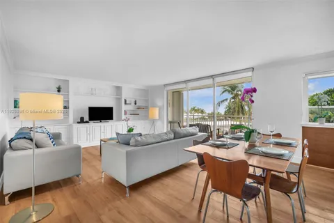 611 Ocean Dr # 3E, Key Biscayne FL 33149