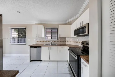 620 Laurel Way, North Lauderdale FL 33068