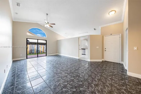 620 Laurel Way, North Lauderdale FL 33068