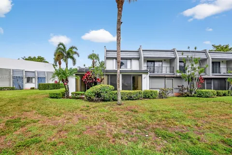 4817 Esedra Ct, Lake Worth FL 33467