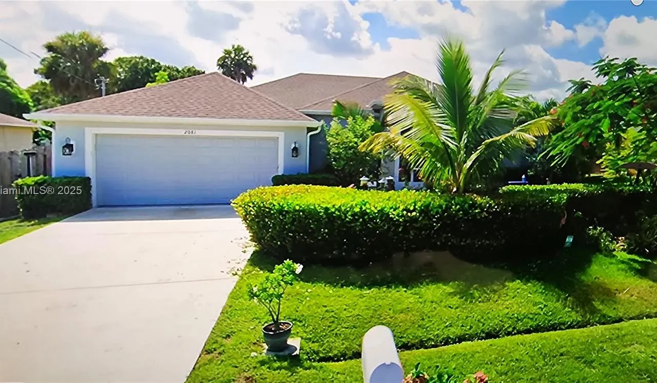 2081 SW Tropical Ter, Port St. Lucie FL 34953