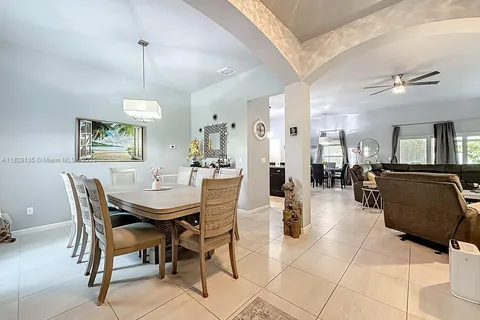 2081 SW Tropical Ter, Port St. Lucie FL 34953