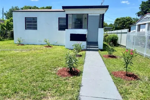 1818 NW 58th St # 1, Miami FL 33142