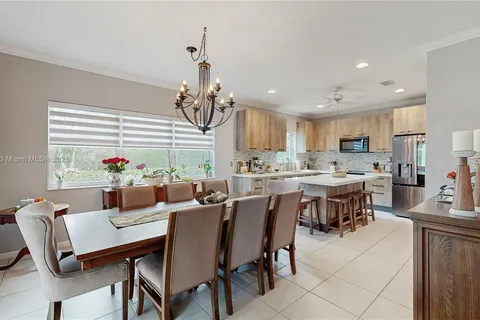 705 NW 126th AV, Coral Springs FL 33071