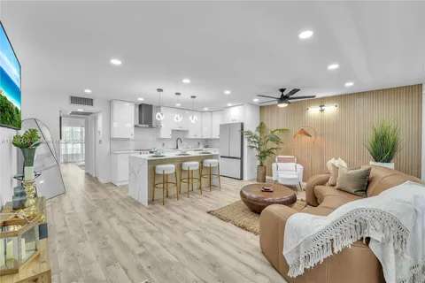 2905 Victoria Pl # D2, Coconut Creek FL 33066