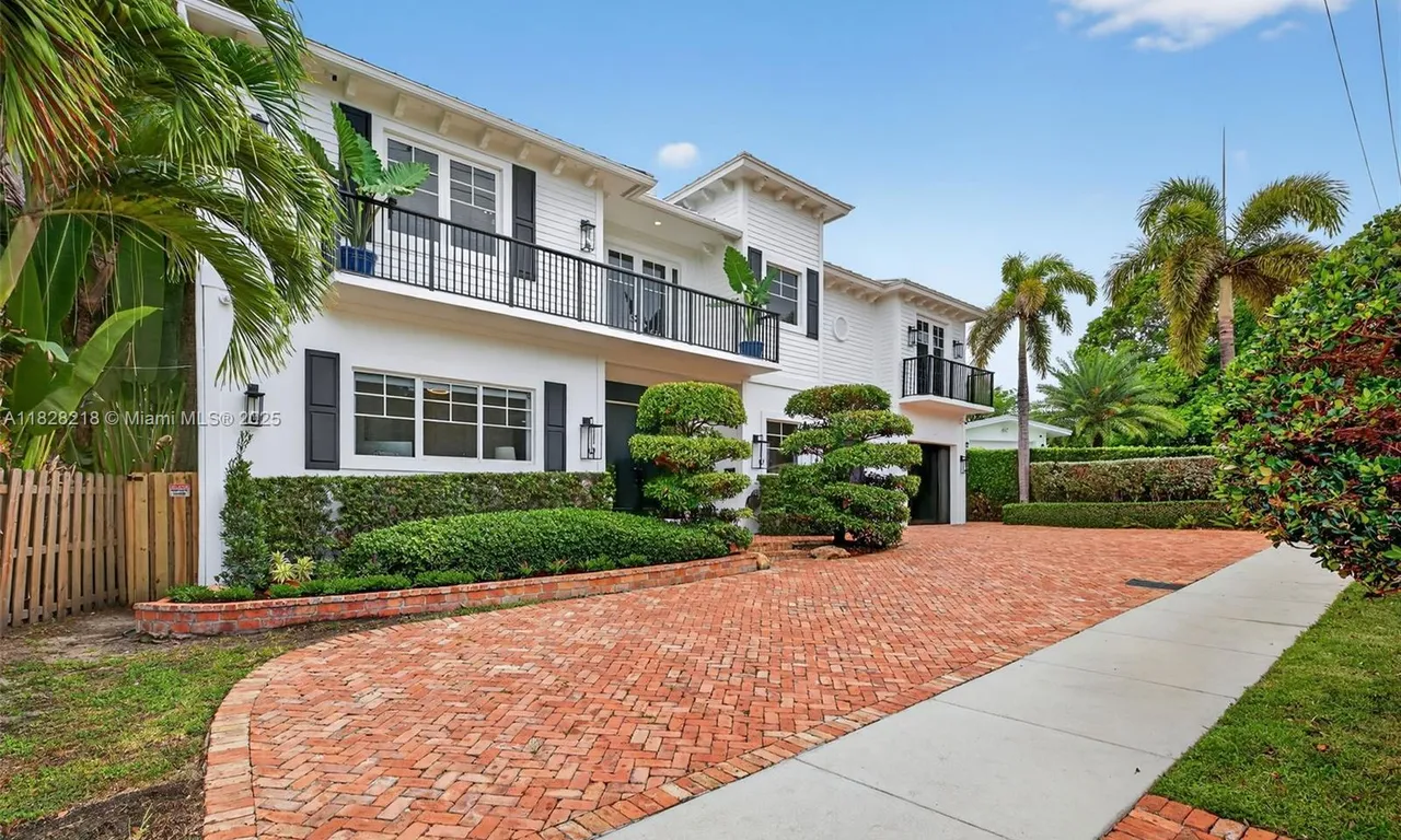 1404 SE 9th St, Fort Lauderdale FL 33316