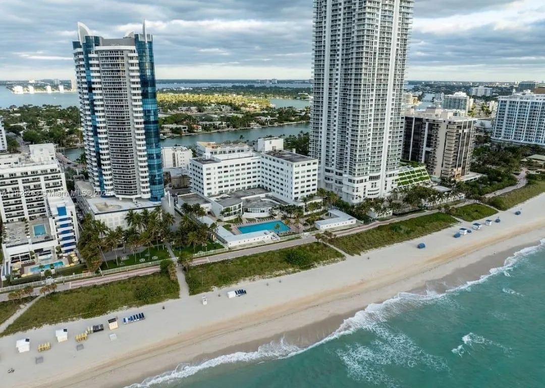 6345 Collins Ave # 715, Miami Beach FL 33141
