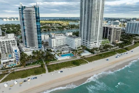 6345 Collins Ave # 715, Miami Beach FL 33141