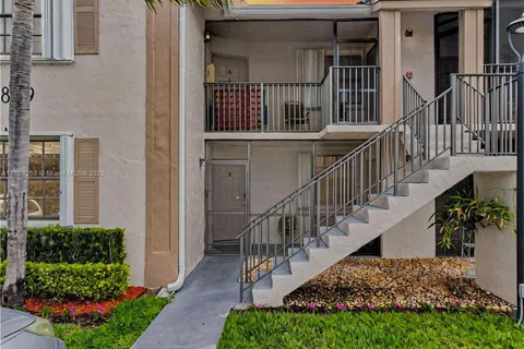 889 Hamilton Dr # 889B, Homestead FL 33034