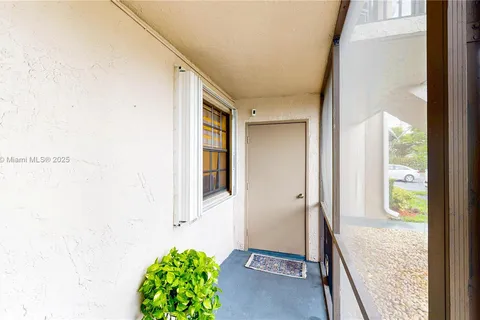 889 Hamilton Dr # 889B, Homestead FL 33034