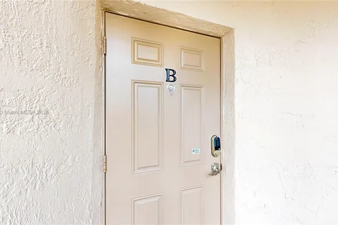 889 Hamilton Dr # 889B, Homestead FL 33034