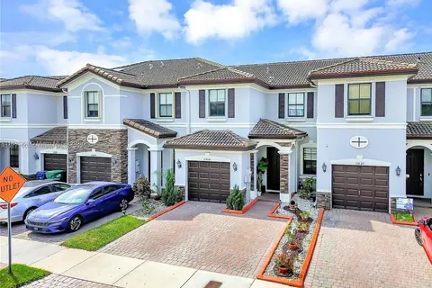 11618 NW 87th Ln, Doral FL 33178