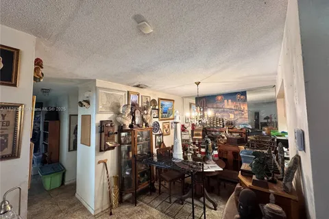 1930 NW 33rd St, Oakland Park FL 33309