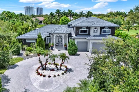 12301 NW 18th St, Plantation FL 33323