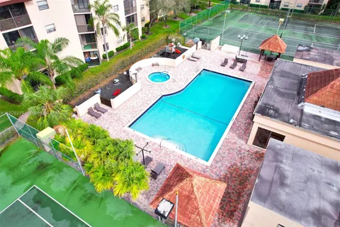 10501 W Broward Blvd # 304, Plantation FL 33324