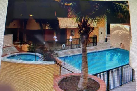 8888 Collins Ave # 214, Surfside FL 33154