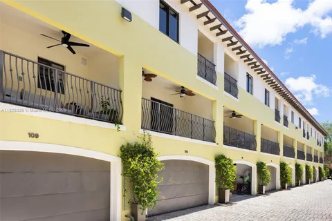 3204 Bird Ave # 108, Coconut Grove FL 33133