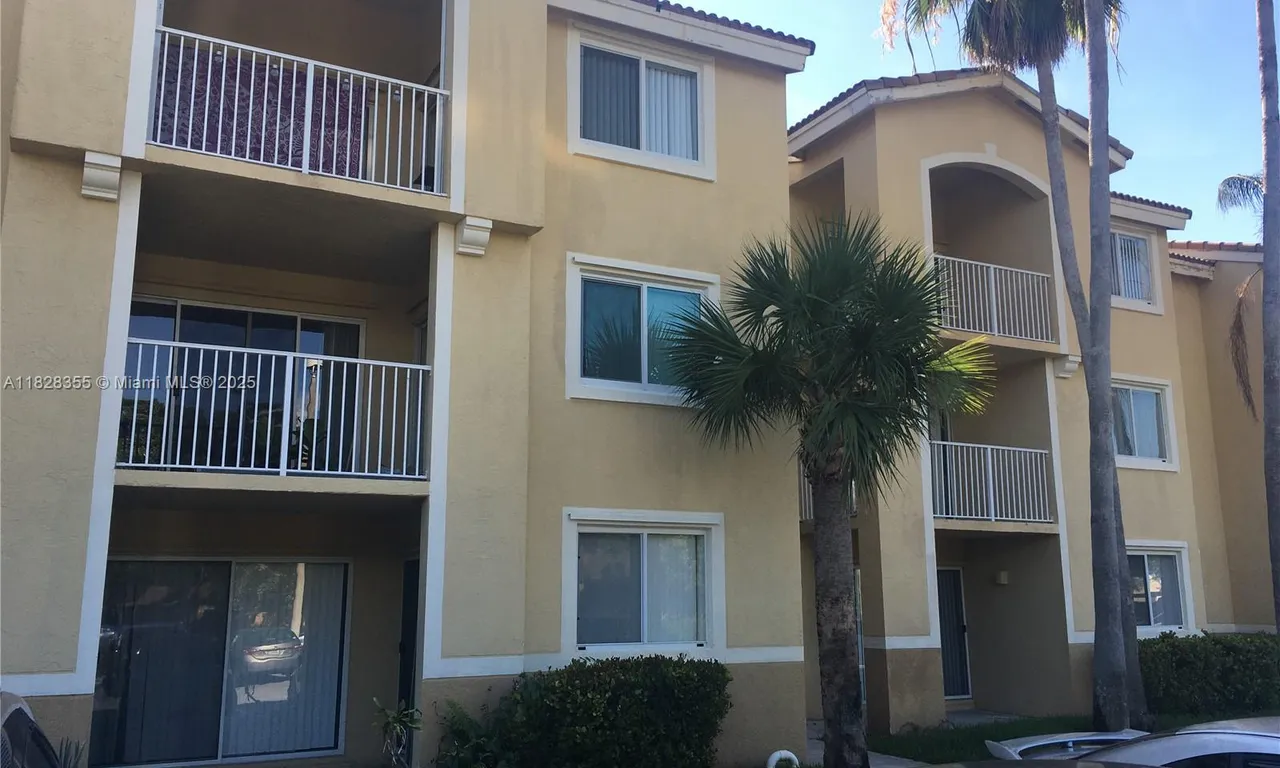 2600 S University Dr # 217, Davie FL 33328