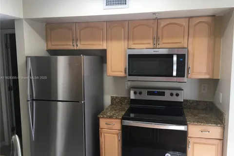 2600 S University Dr # 217, Davie FL 33328