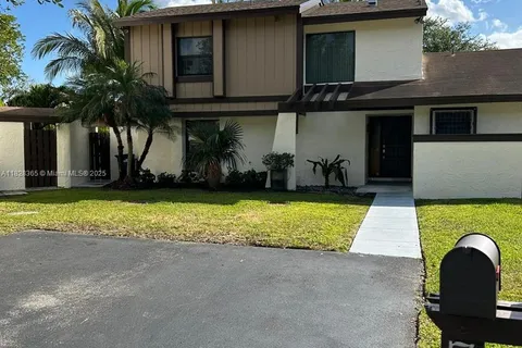 7112 SW 127th Pl, Miami FL 33183