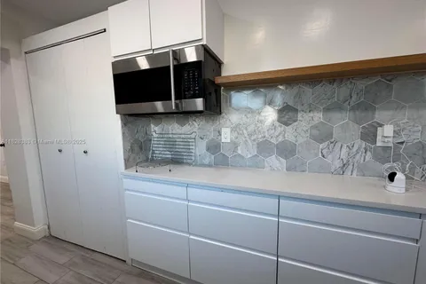 2732 NW 4th Ct, Pompano Beach FL 33069